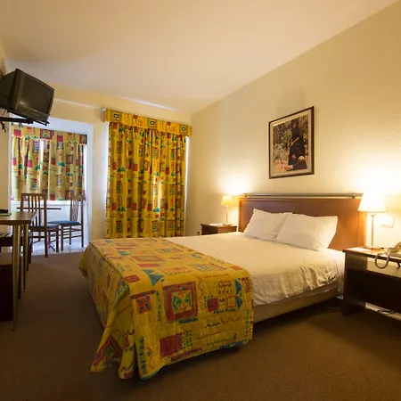 Express & - Principe Real By Ihg 3* Lisbona