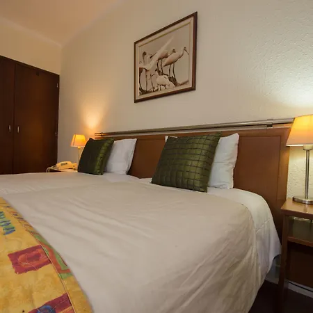 Szálloda Express & - Principe Real By Ihg Lisboa