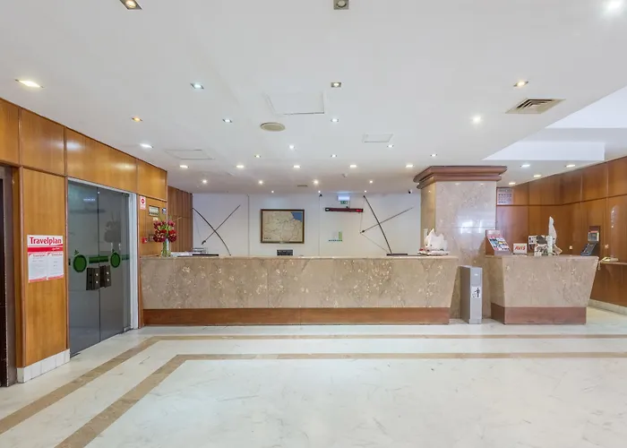 亚马逊里斯本酒店 酒店