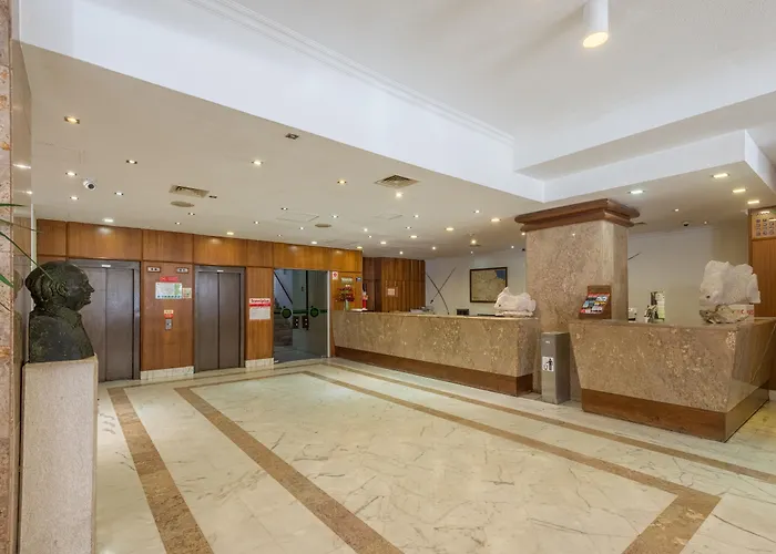 亚马逊里斯本酒店 3*