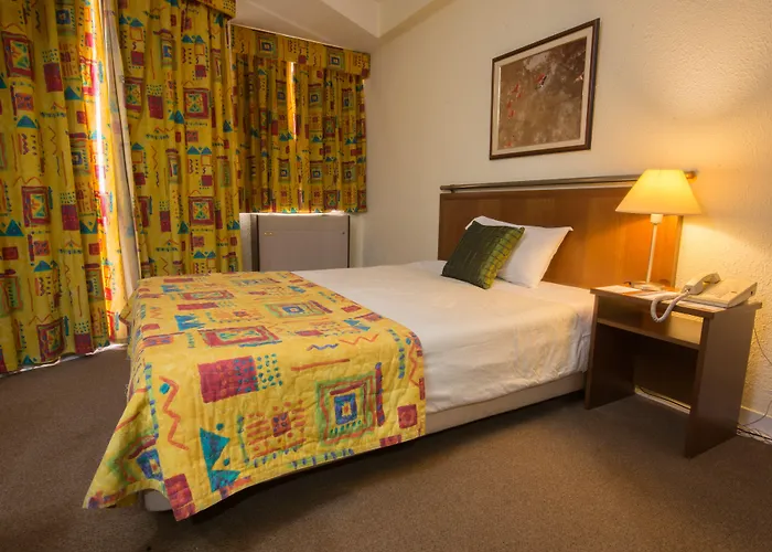 亚马逊里斯本酒店 酒店