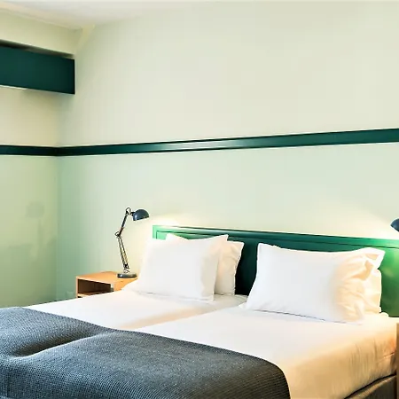 Express & - Principe Real By Ihg Szálloda 3*