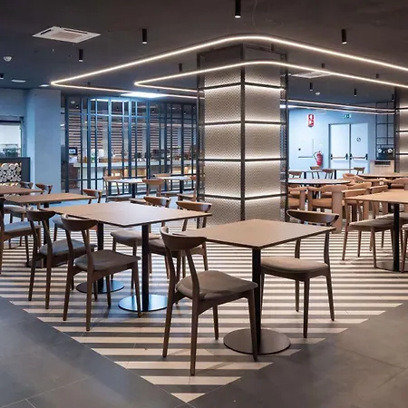 Express & - Principe Real By Ihg Otel 3*