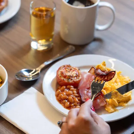 Otel Express & - Principe Real By Ihg Lisboa